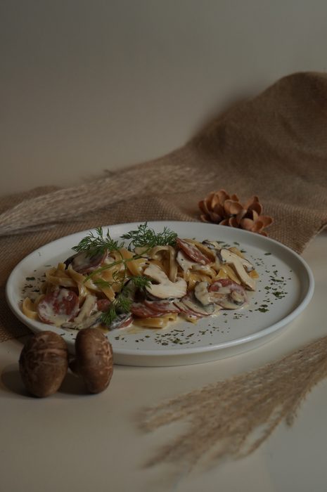 Creamy mushroom pasta